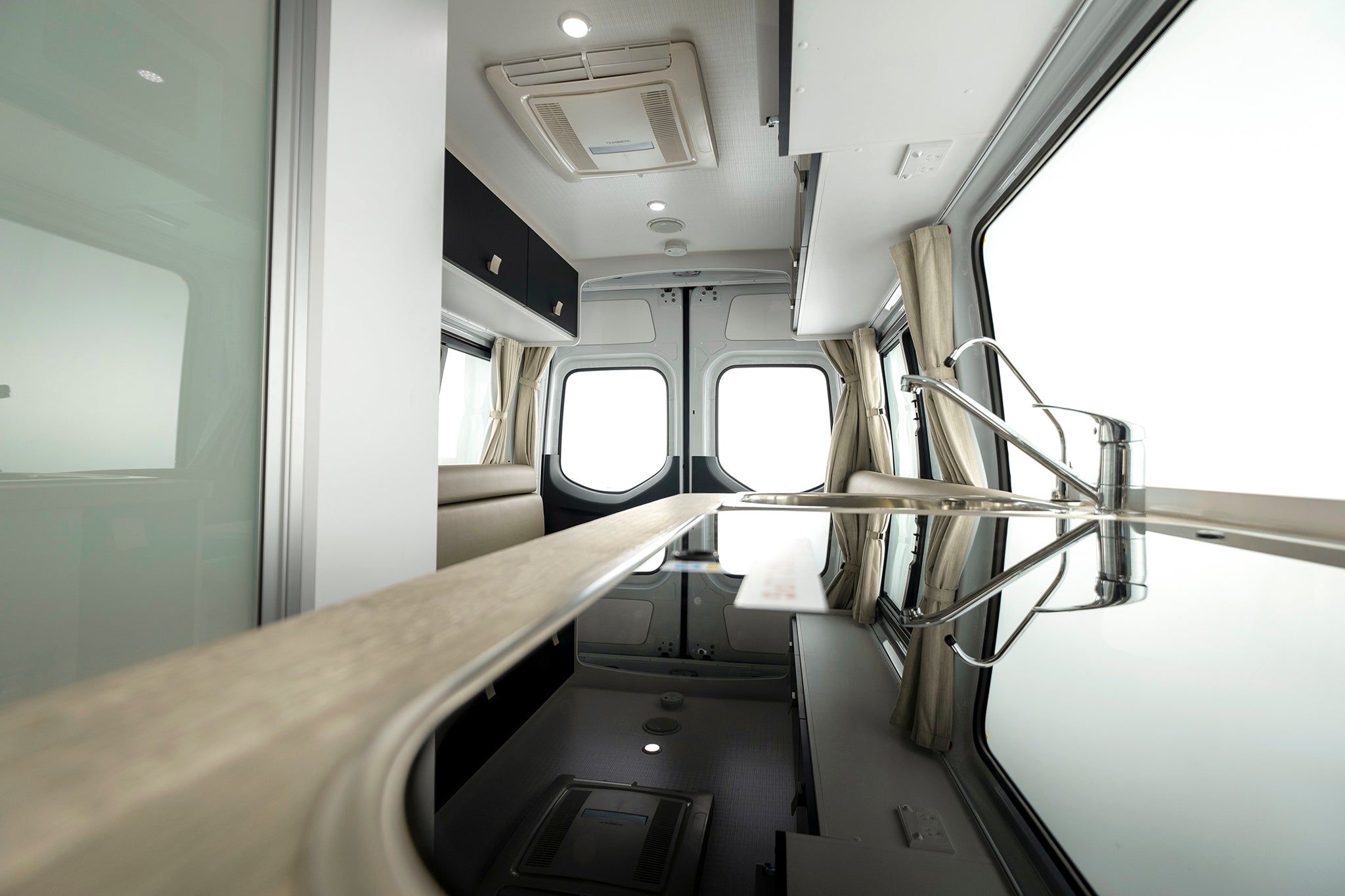 WINNEBAGO BONDI 4S