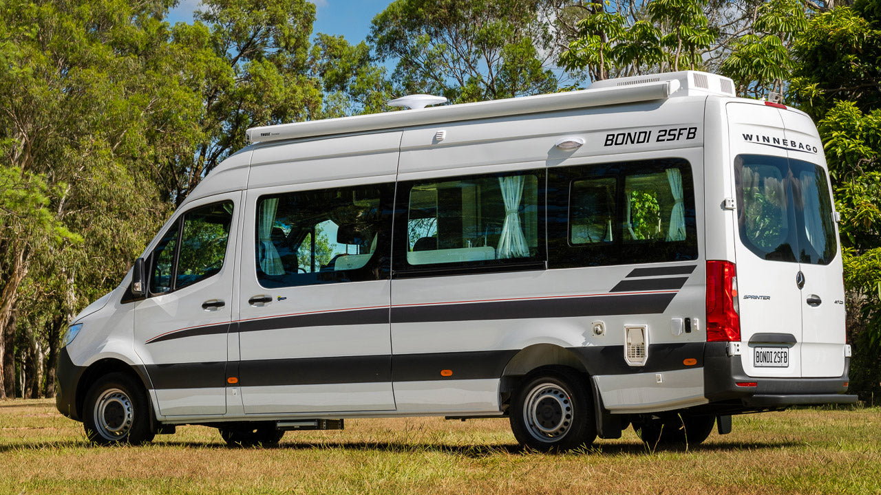 WINNEBAGO BONDI 2S (Fixed Bed)